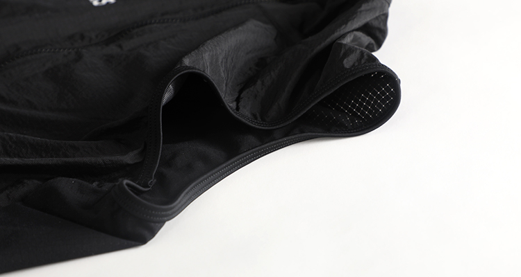 windproof vest man cycling
